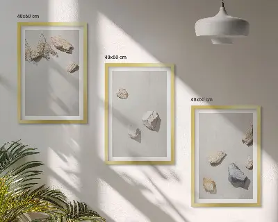 Kompozycja obrazów na ścianę z motywem kamieni na plaży w stylu boho