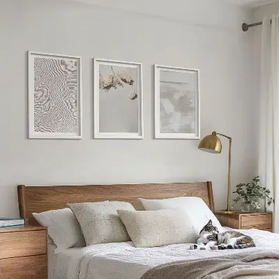 Zestaw 3 obrazów do salonu z motywem tekstury piasku i kamieni w stylu boho