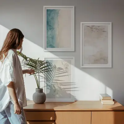 Zestaw 3 obrazów do salonu z akwarelowymi subtelnymi teksturami
