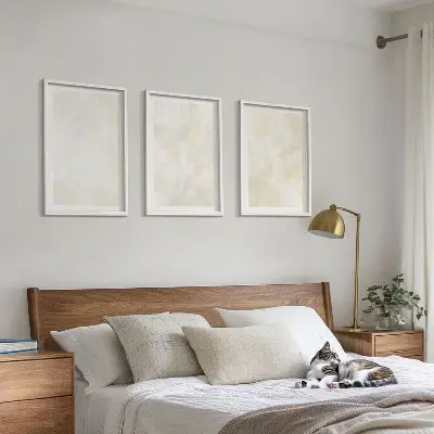 Zestaw 3 obrazów do salonu jasne tekstury farby w stylu design