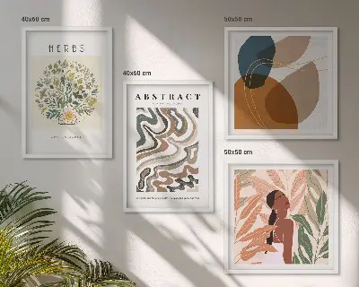 Poliptyk w ramie z estetycznymi pastelowymi posterami w stylu boho