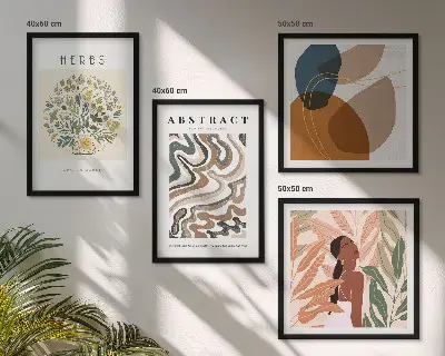 Poliptyk w ramie z estetycznymi pastelowymi posterami w stylu boho