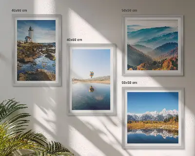 Poliptyk w ramie widoki natury z latarnią i górami