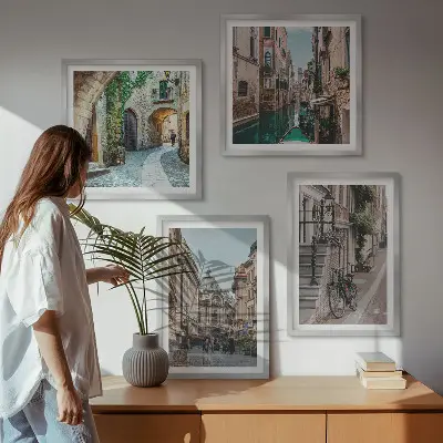 Zestaw 4 obrazów w ramie weneckie uliczki z motywem wody i architektury