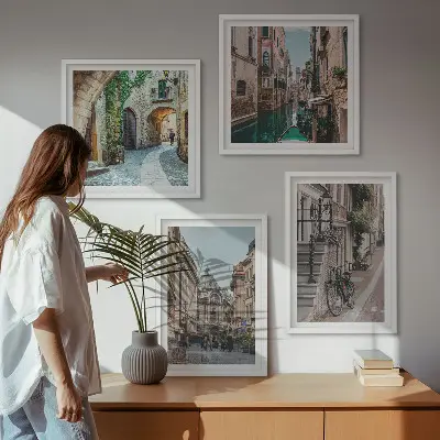 Zestaw 4 obrazów w ramie weneckie uliczki z motywem wody i architektury