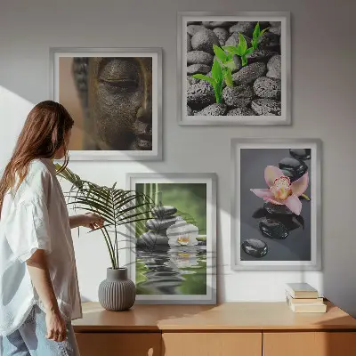 Zestaw 4 obrazów w ramie spokojna kompozycja w stylu zen z kwiatami i Buddą