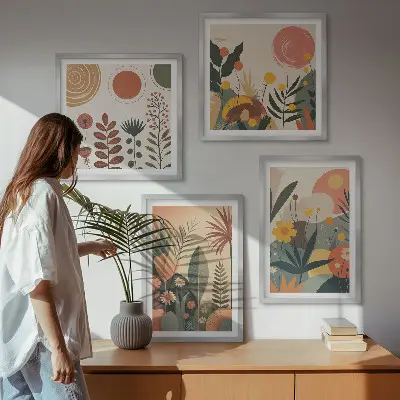 Zestaw 4 obrazów w ramie z motywem roślinnym w ciepłych barwach boho