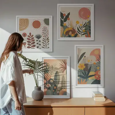 Zestaw 4 obrazów w ramie z motywem roślinnym w ciepłych barwach boho