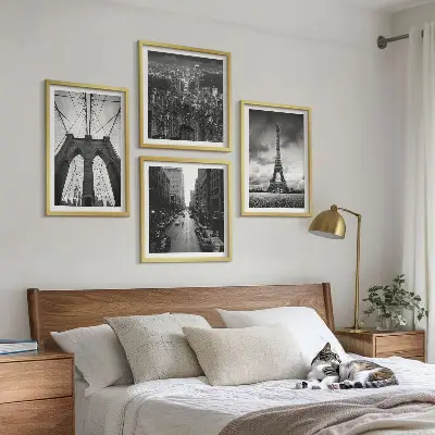 Zestaw obrazów dekoracyjnych przedstawiający monochromatyczne wieże i mosty