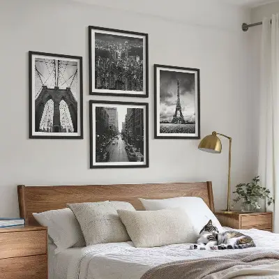 Zestaw obrazów dekoracyjnych przedstawiający monochromatyczne wieże i mosty