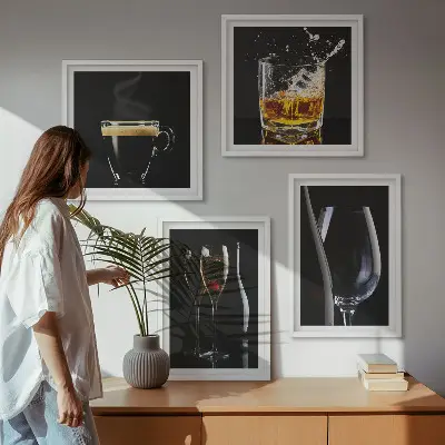 Zestaw 4 obrazów w ramie z motywem whisky, wina, szampana i kawy