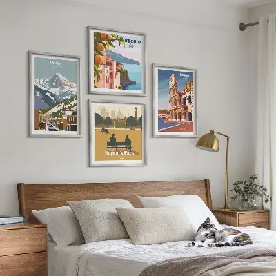 Zestaw obrazów dekoracyjnych z retro ilustracjami znanych miejsc