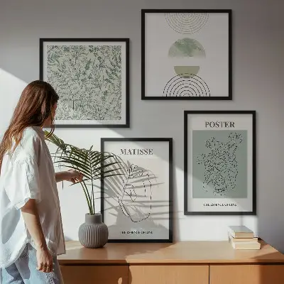 Zestaw 4 obrazów w ramie z motywem minimalistycznych linii roślinnych