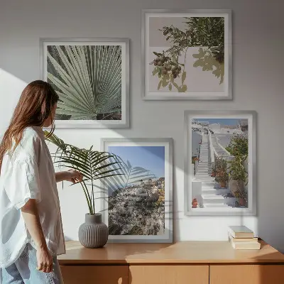 Zestaw obrazów dekoracyjnych z widokiem na białe schody na Santorini