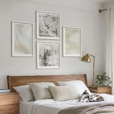 Zestaw 4 obrazów w ramie z malarską teksturą farby w stylu minimalistycznym