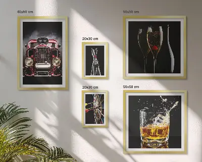 Zestaw 5 obrazów w ramie ze stylowymi motywami retro aut i drinków