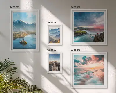 Galeria obrazów na ścianę z motywem górskich krajobrazów i wodospadów