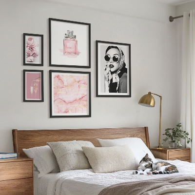 Galeria obrazów na ścianę Stylowe akcenty w różu