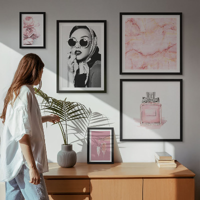 Galeria obrazów na ścianę Stylowe akcenty w różu