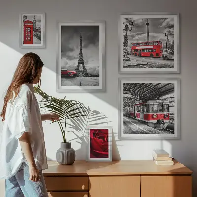 Zestaw 5 obrazów w ramach z motywem ikon architektury i pojazdów