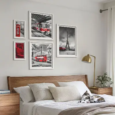 Zestaw 5 obrazów w ramach z motywem ikon architektury i pojazdów
