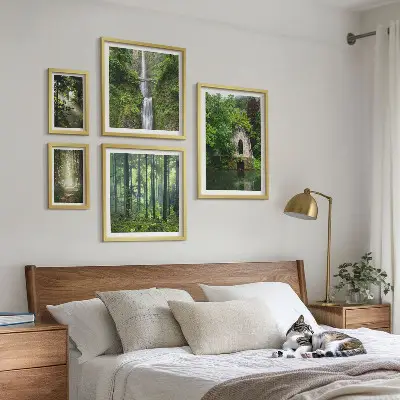 Galeria obrazów na ścianę z motywem zielonych lasów i wodospadów