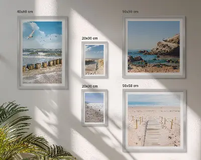 Zestaw obrazów w ramie do galerii ściennej z nadmorskimi pejzażami plażowymi