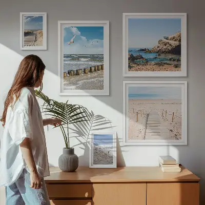 Zestaw obrazów w ramie do galerii ściennej z nadmorskimi pejzażami plażowymi