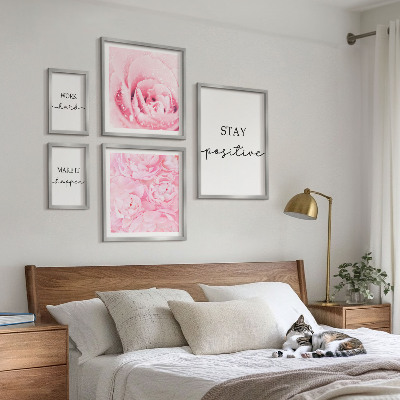 Galeria obrazów na ścianę Motywacyjne napisy z kwiatami