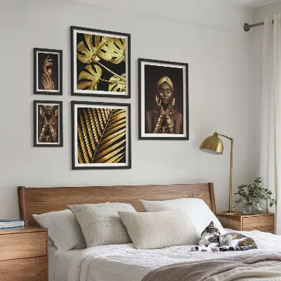 Galeria obrazów na ścianę z portretami kobiet w stylu glamour