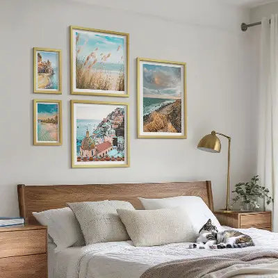 Zestaw obrazów w ramie do galerii ściennej z motywem krajobrazów plaż świata