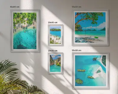 Zestaw 5 obrazów w ramie przedstawiający tropikalne plaże i rajskie wody