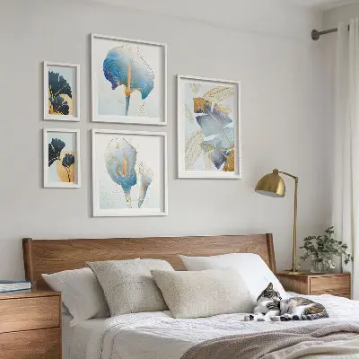 Galeria obrazów na ścianę z nowoczesnymi roślinnymi motywami