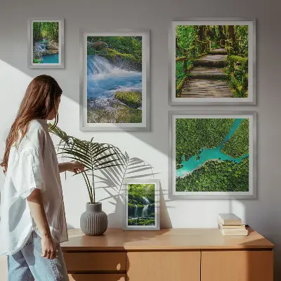Galeria obrazów na ścianę Zielone oazy spokoju w lesie