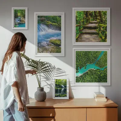 Galeria obrazów na ścianę Zielone oazy spokoju w lesie