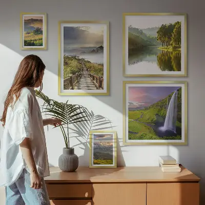 Zestaw obrazów w ramie do galerii ściennej z motywem wodospadów i gór