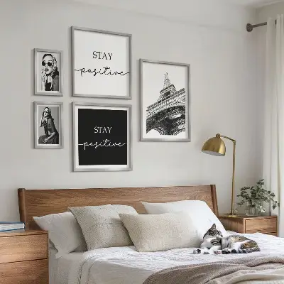Zestaw 5 obrazów w ramie stylowe grafiki z motywem mody paryskiej