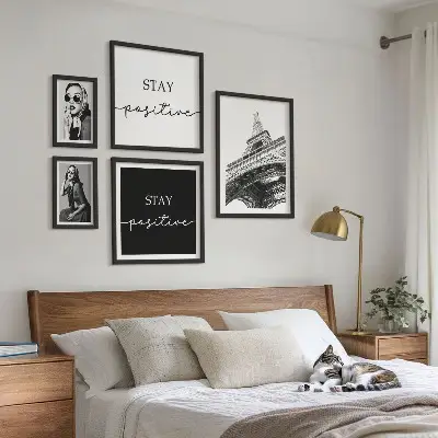 Zestaw 5 obrazów w ramie stylowe grafiki z motywem mody paryskiej
