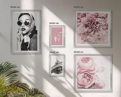 Galeria obrazów na ścianę stylowe portrety z motywem róż