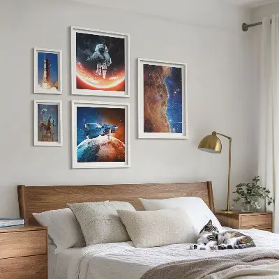 Zestaw obrazów w ramie do galerii ściennej motyw kosmicznych podróży po galaktykach