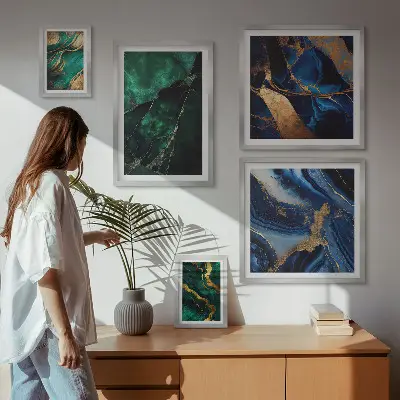 Galeria obrazów na ścianę Eleganckie abstrakcje z zielenią