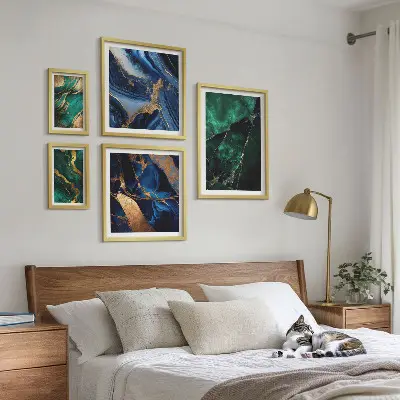 Galeria obrazów na ścianę Eleganckie abstrakcje z zielenią