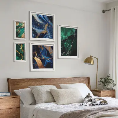 Galeria obrazów na ścianę Eleganckie abstrakcje z zielenią