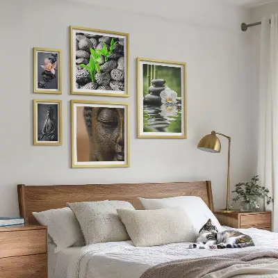 Zestaw obrazów w ramie do galerii ściennej z relaksującą atmosferą zen