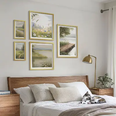 Galeria obrazów na ścianę spokojne pejzaże z pomostem i łąką
