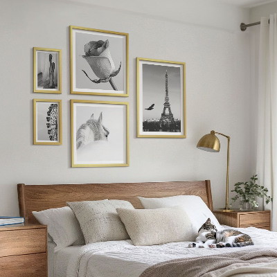 Galeria obrazów na ścianę Stylowe czarno-białe obrazy