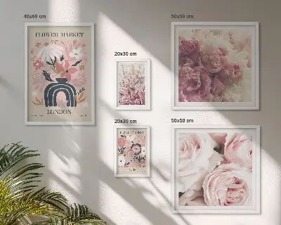 Zestaw obrazów w ramie do galerii ściennej z kwiatowymi motywami w stylu boho