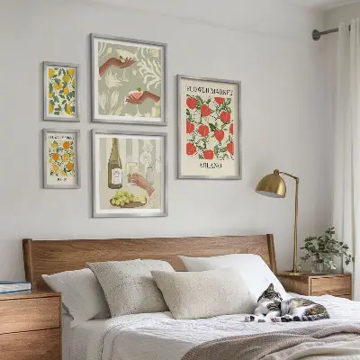 Galeria obrazów na ścianę z motywem kwiatowych targów w stylu vintage