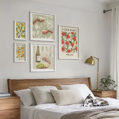 Galeria obrazów na ścianę z motywem kwiatowych targów w stylu vintage