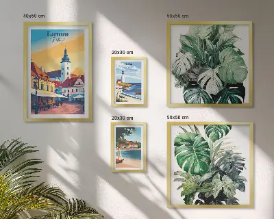 Zestaw obrazów w ramie do galerii ściennej z motywem polskich miast nadmorskich i flory